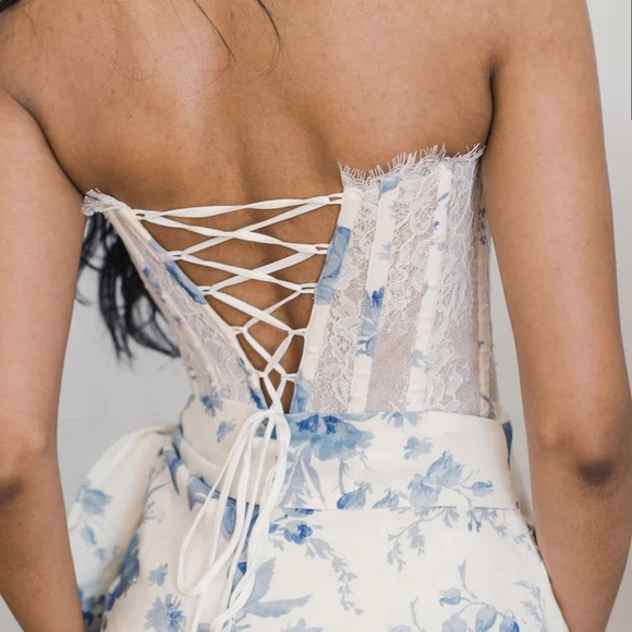 V. Chapman Nicola Lace White and Blue Midi Dress - Picture 4 of 11